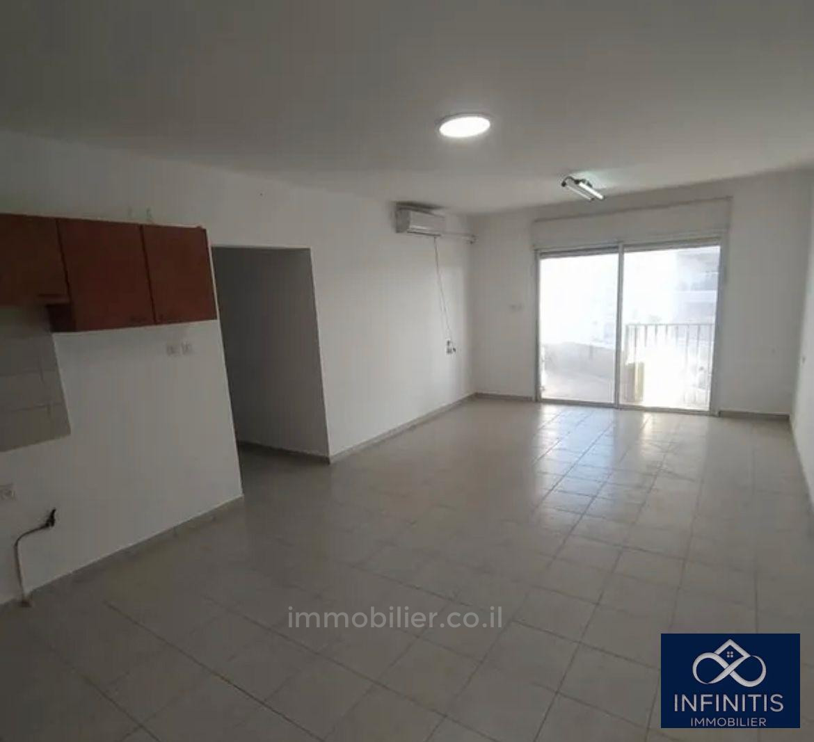 Apartamento 3 cômodos  Ascalão City 527-IBL-137