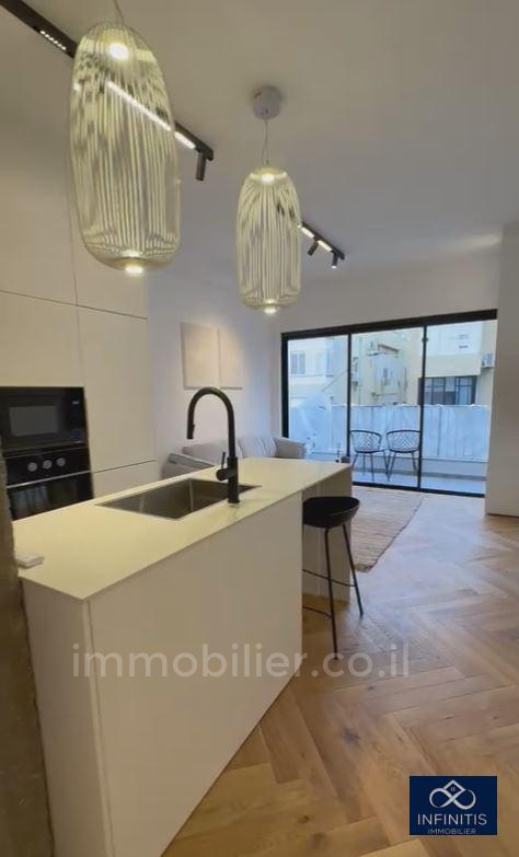 Apartamento 2 cômodos  Tel Aviv Lev Tel-Aviv 527-IBL-58