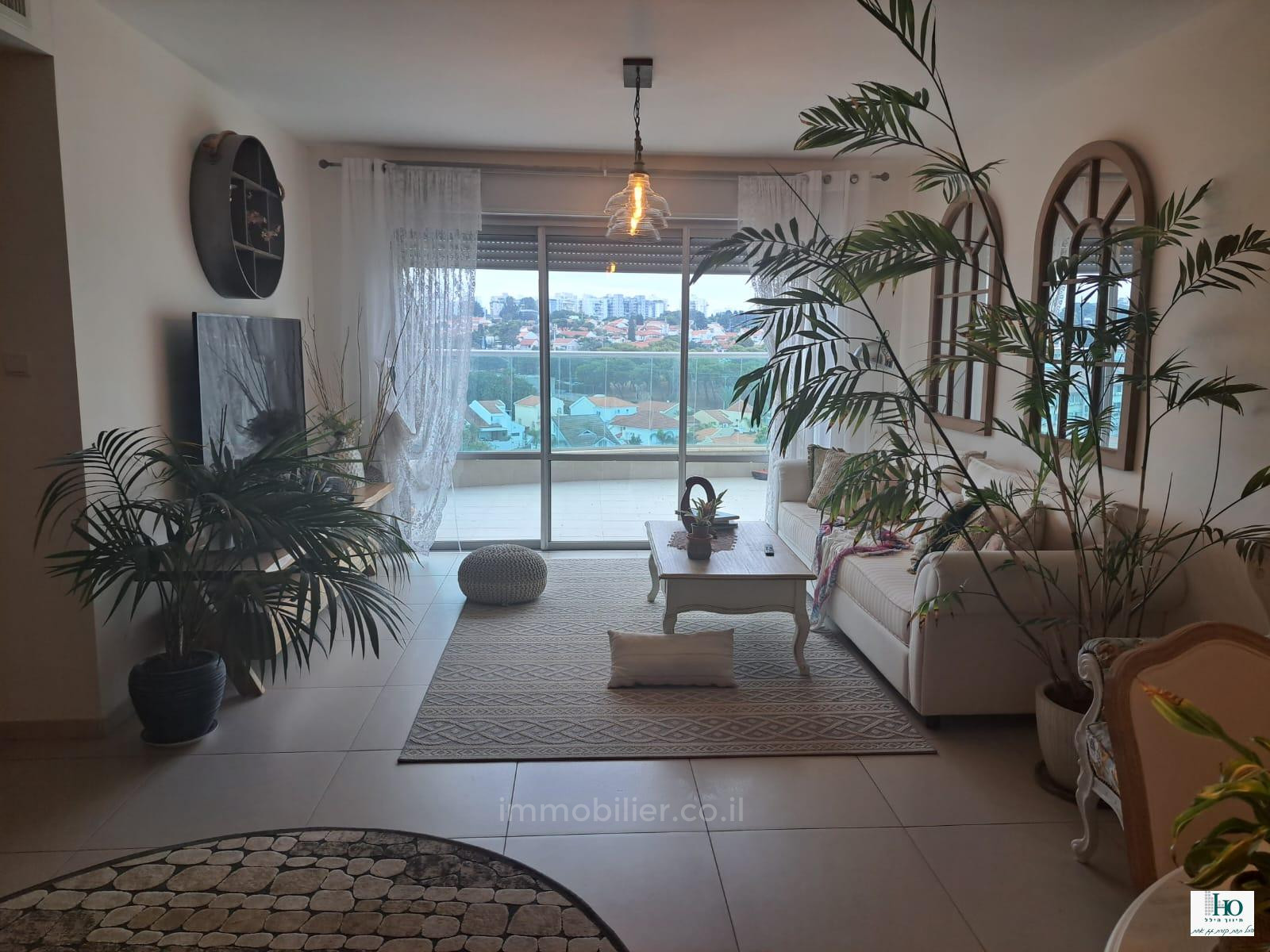 Apartamento 4 cômodos  Ascalão Afridar 529-IBL-17