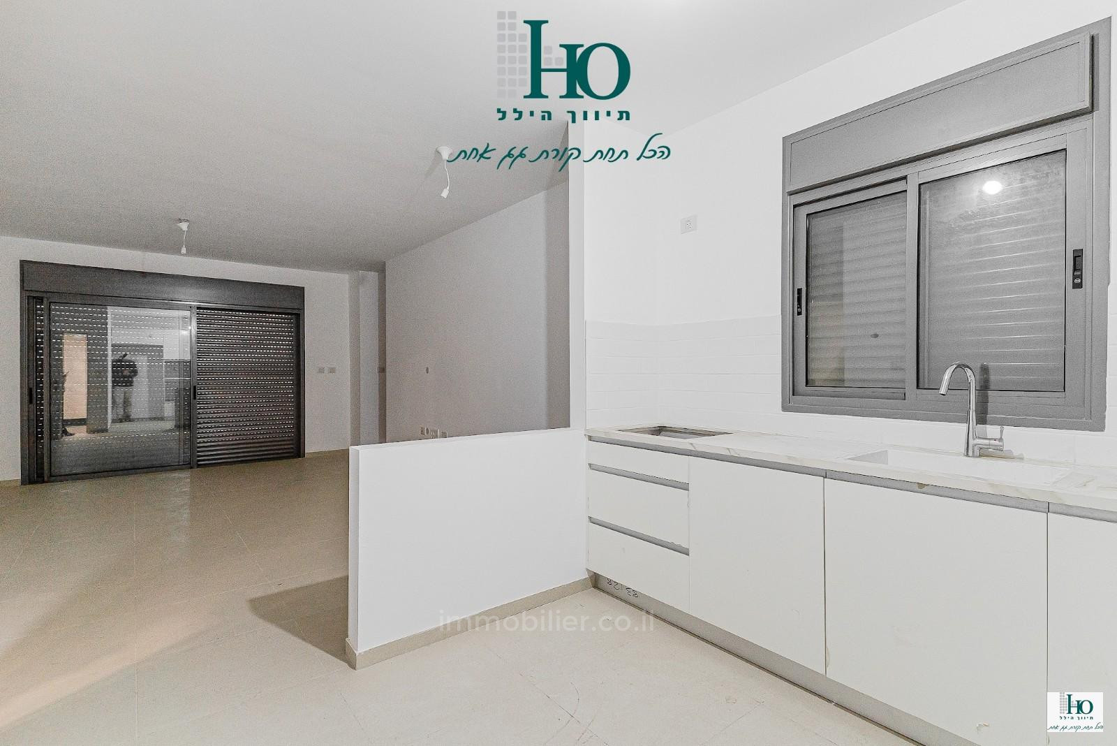 Apartamento 5 cômodos  Ascalão Agamim 529-IBL-31