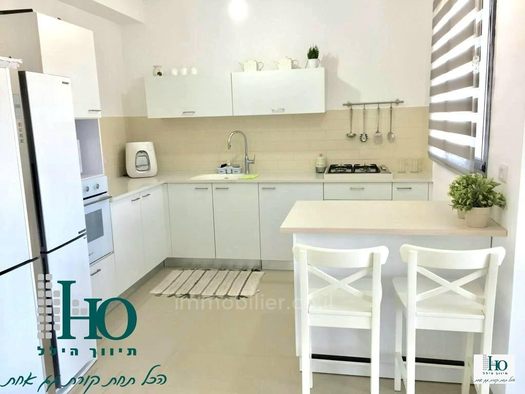 Apartamento 4.5 cômodos  Ascalão Barnea 529-IBL-32