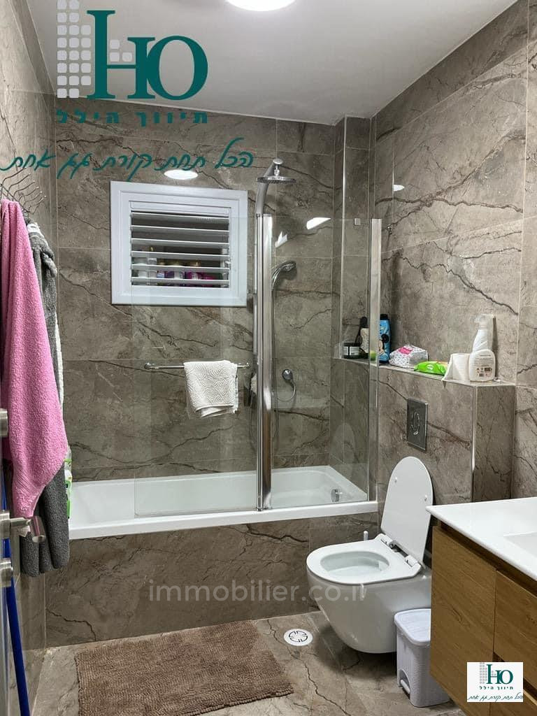 Apartamento 5 cômodos  Ascalão Barnea 529-IBL-34