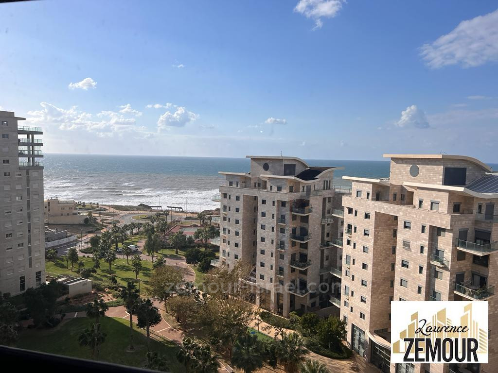 Apartamento 5 cômodos  Netanya Nat600 60-IBL-1249