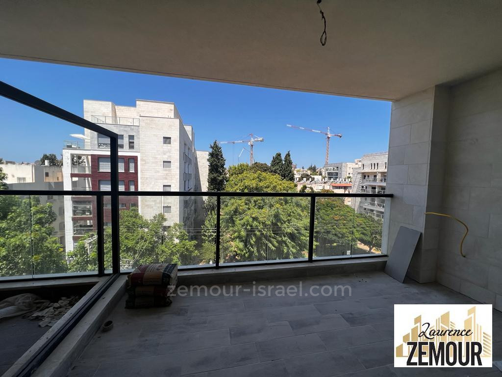 Apartamento 4 cômodos  Raanana Próximo de Yavne 60-IBL-1303