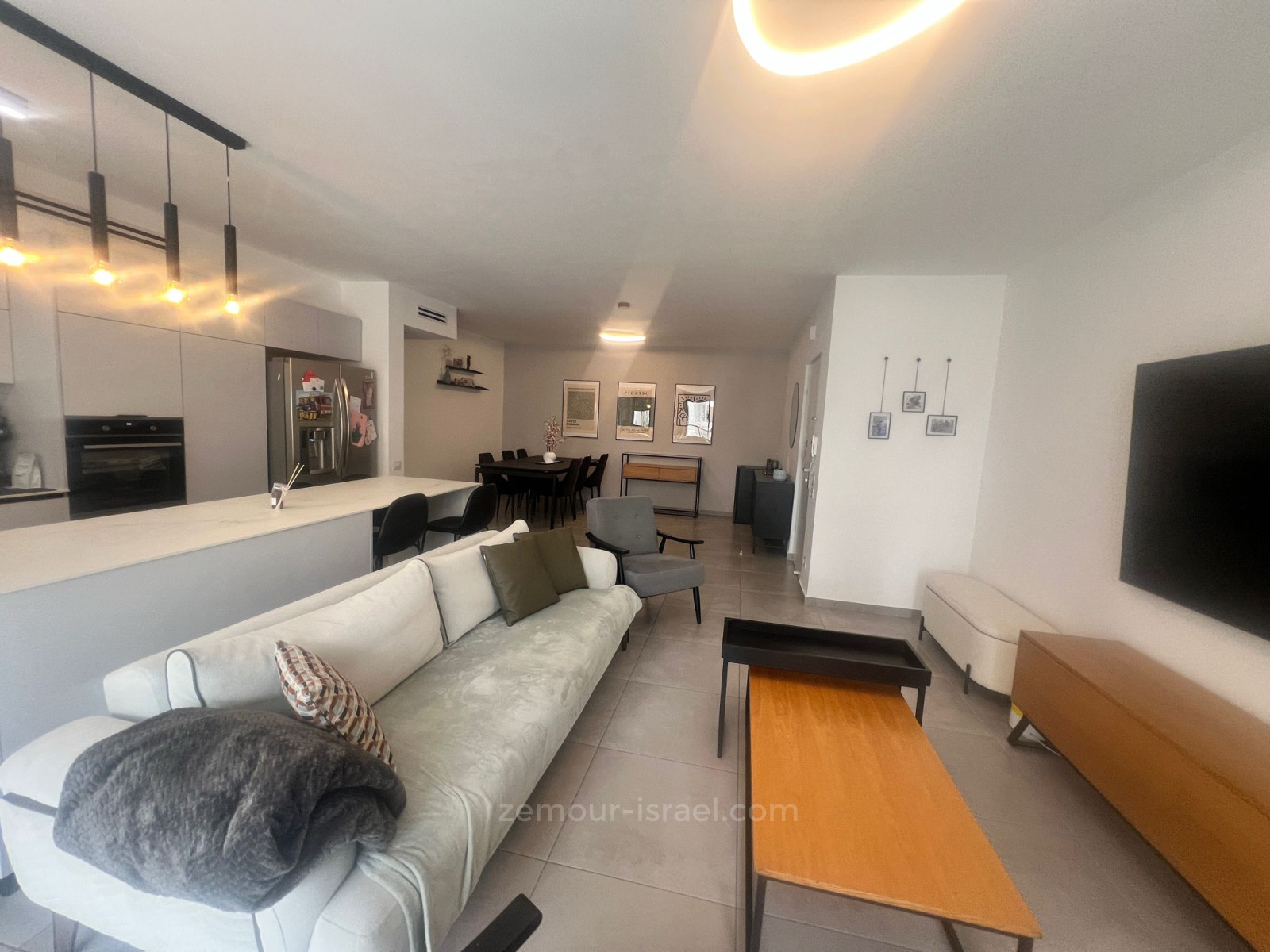 Apartamento 5 cômodos Raanana Est 60-IBL-1414