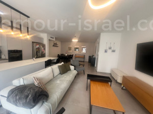 Venda Apartamento Raanana