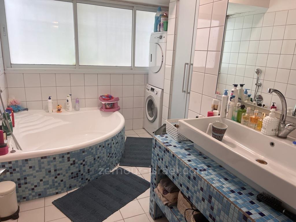 Apartamento garden 5 cômodos Raanana 2003 60-IBL-1416