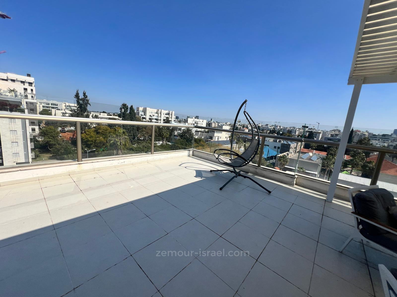 Duplex 5 cômodos Raanana Perto de Ha-Nessiim 60-IBL-1429