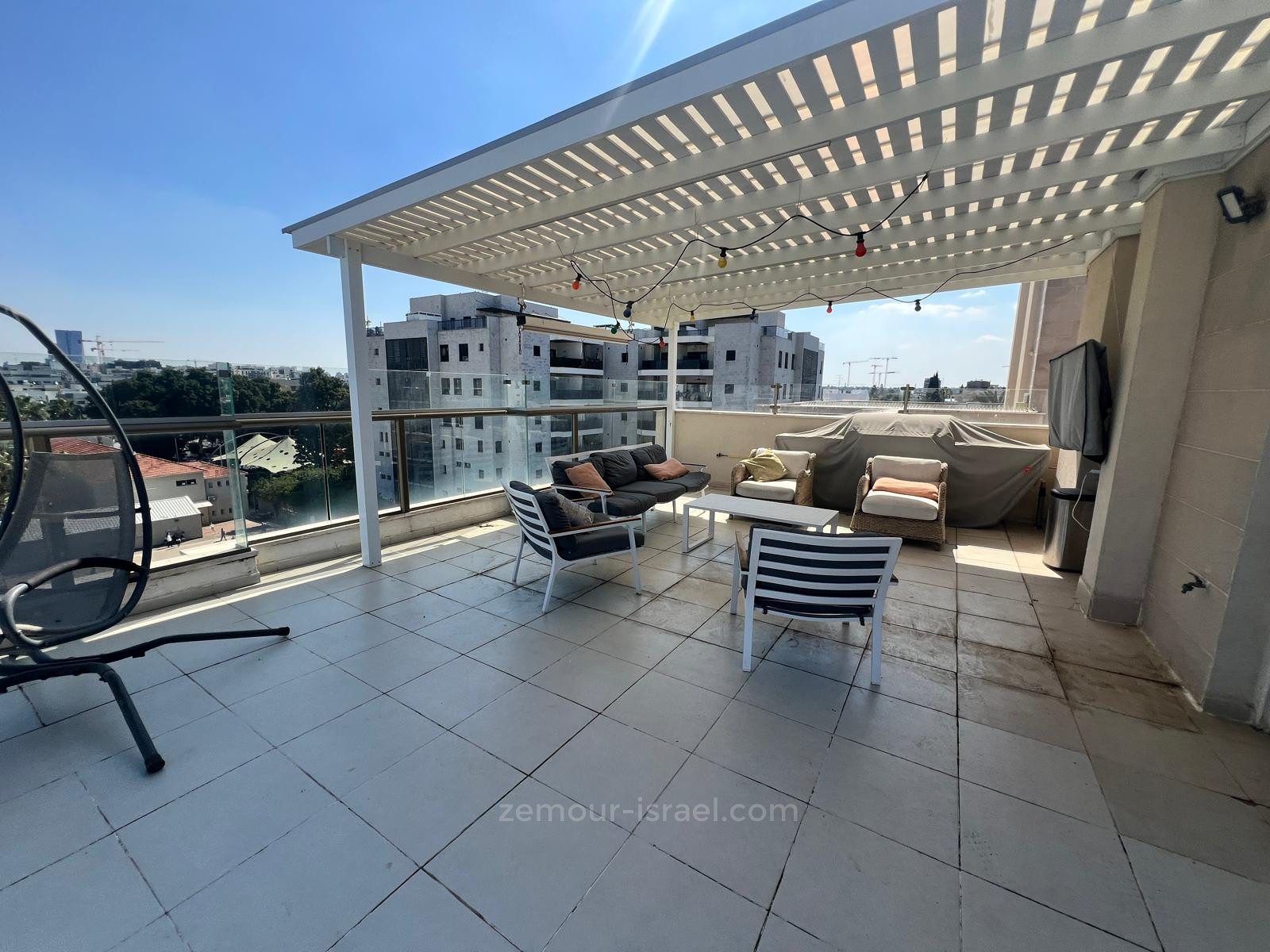 Duplex 5 cômodos Raanana Perto de Ha-Nessiim 60-IBL-1429