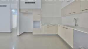 Venda Apartamento garden Raanana