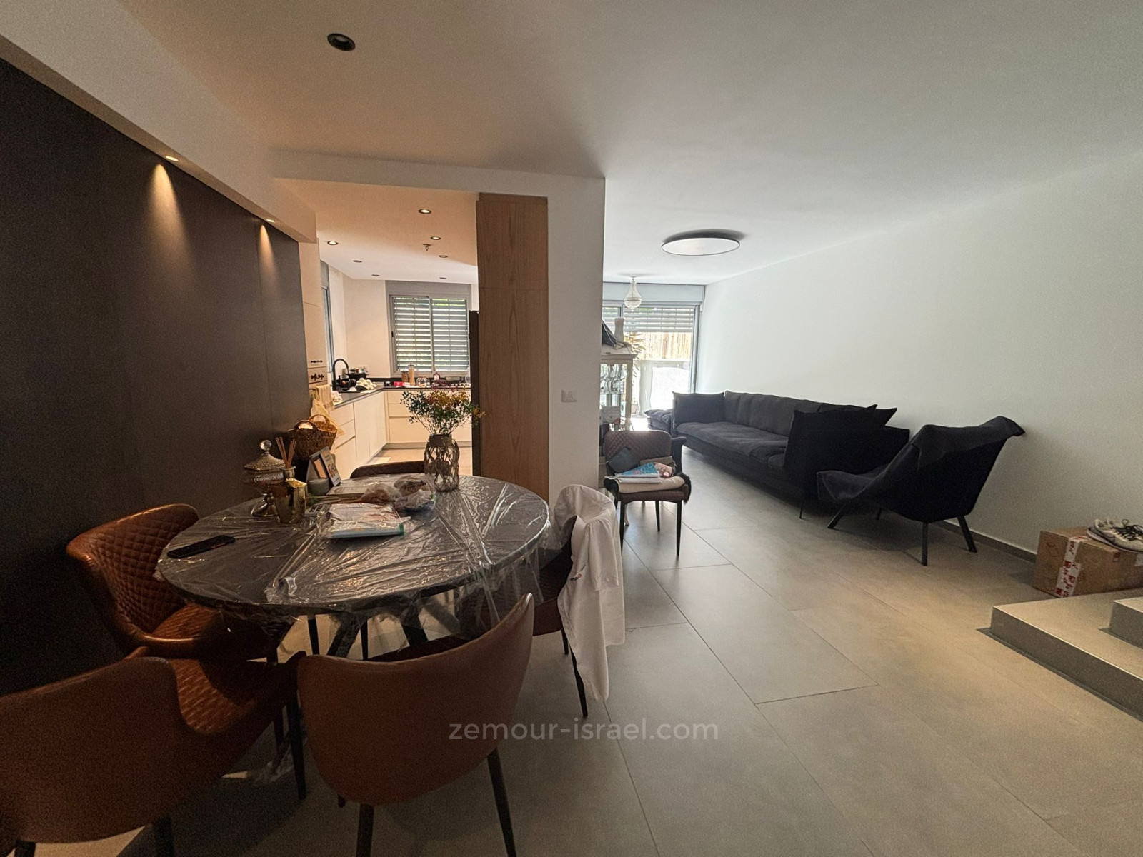 Apartamento garden 4 cômodos Raanana Perto de Yad Labanim 60-IBL-1438