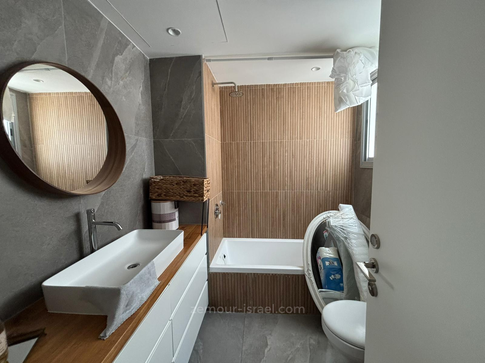 Apartamento garden 4 cômodos Raanana Perto de Yad Labanim 60-IBL-1438