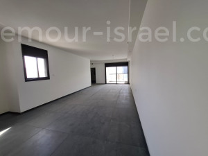 Venda Apartamento Raanana