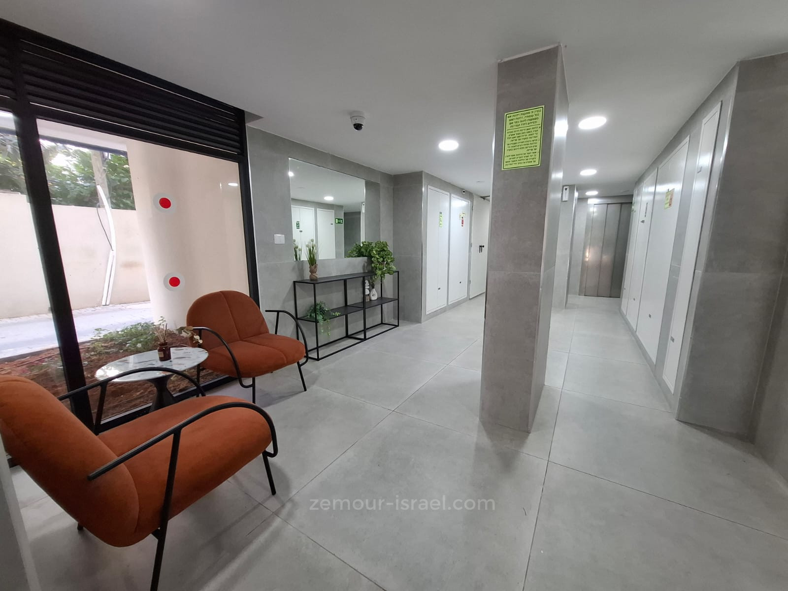 Apartamento 4 cômodos Raanana Perto de Ha-Nessiim 60-IBL-1441