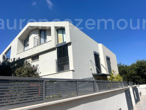 Aluguel Casarão Raanana