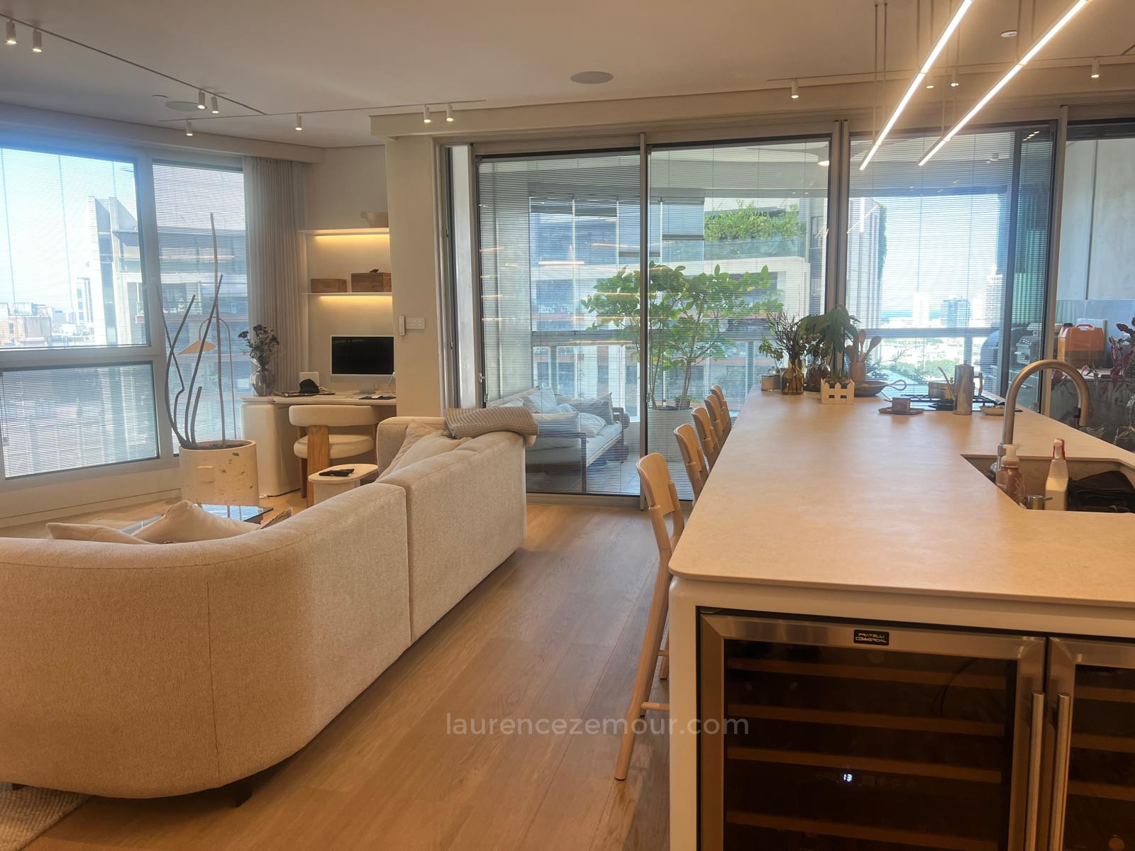 Apartamento 3.5 cômodos Tel Aviv Centro da cidade 60-IBL-1462