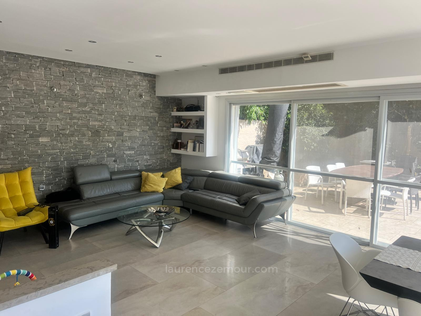 Casa de campo 6 cômodos Raanana 2005 60-IBL-1469