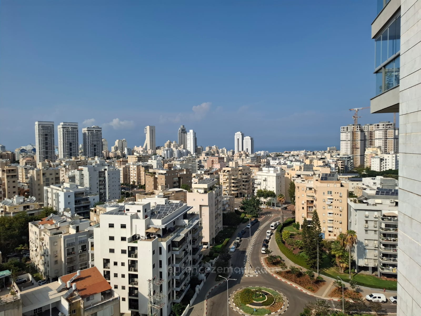 Apartamento 2 cômodos Netanya Centro da cidade 60-IBL-1473