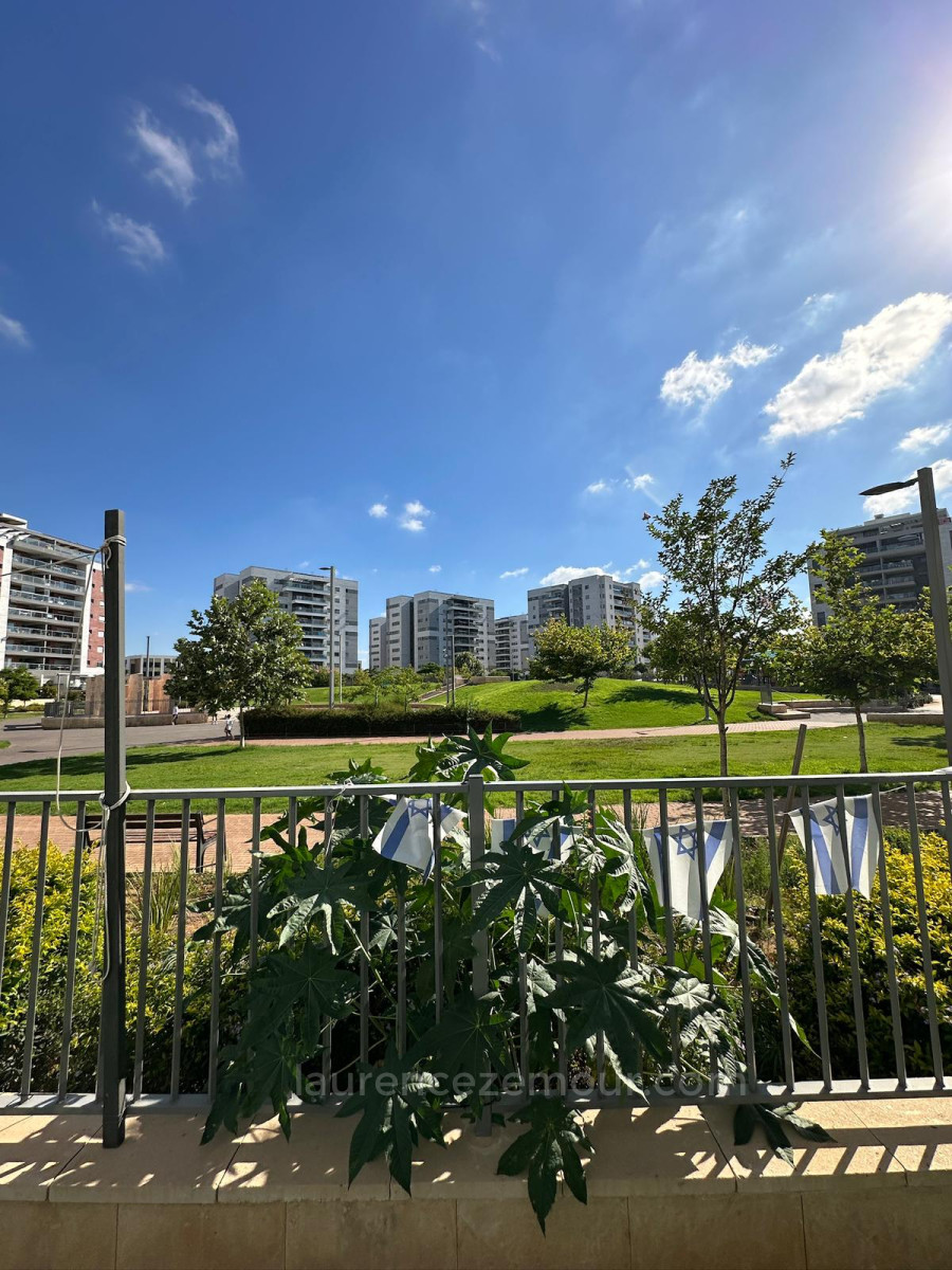 Apartamento garden 5 cômodos Kfar Yona Kfar Yona 60-IBL-1484