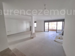 Venda Apartamento Raanana