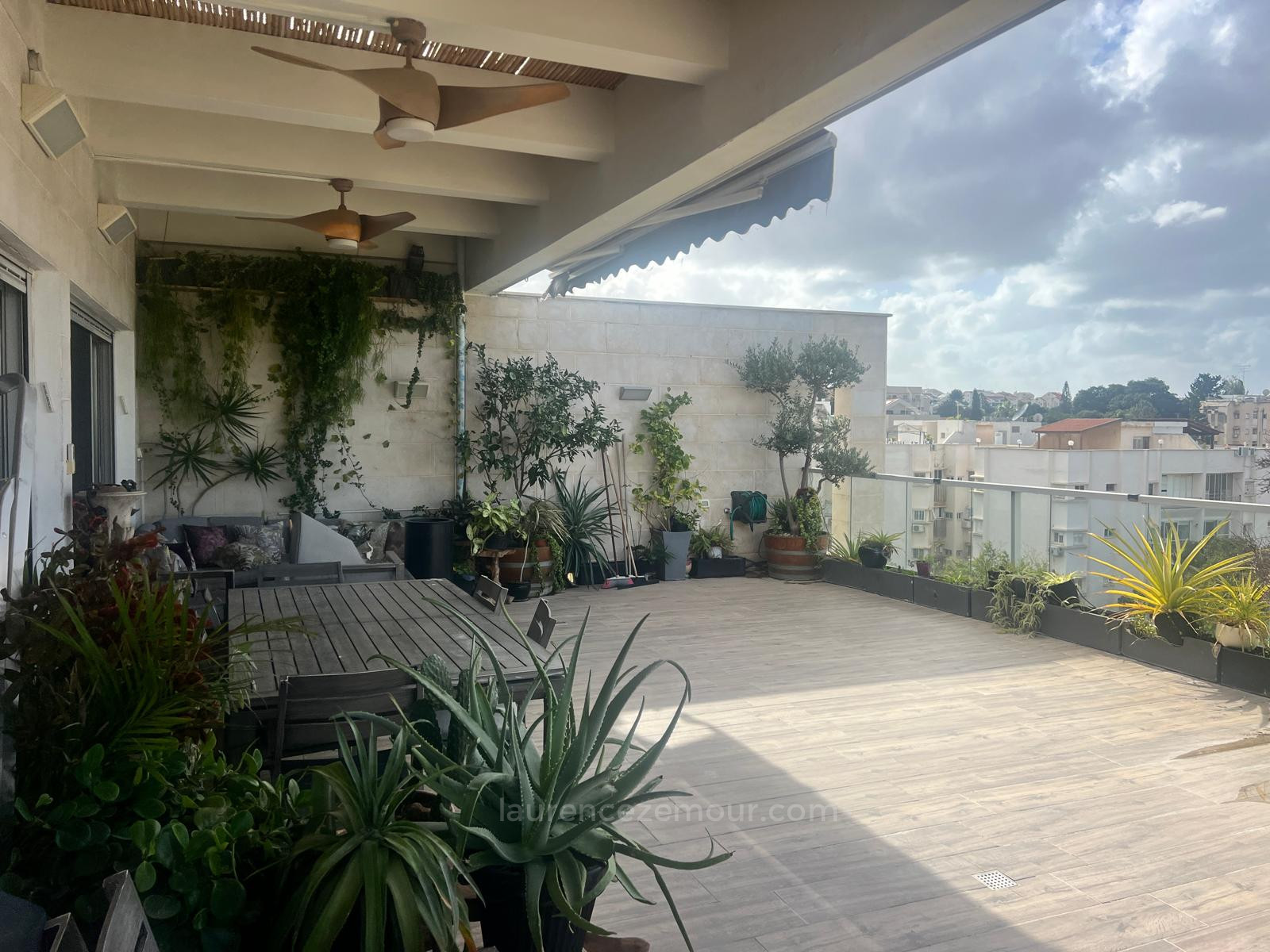 Cobertura 6 cômodos Raanana oeste 60-IBL-1496