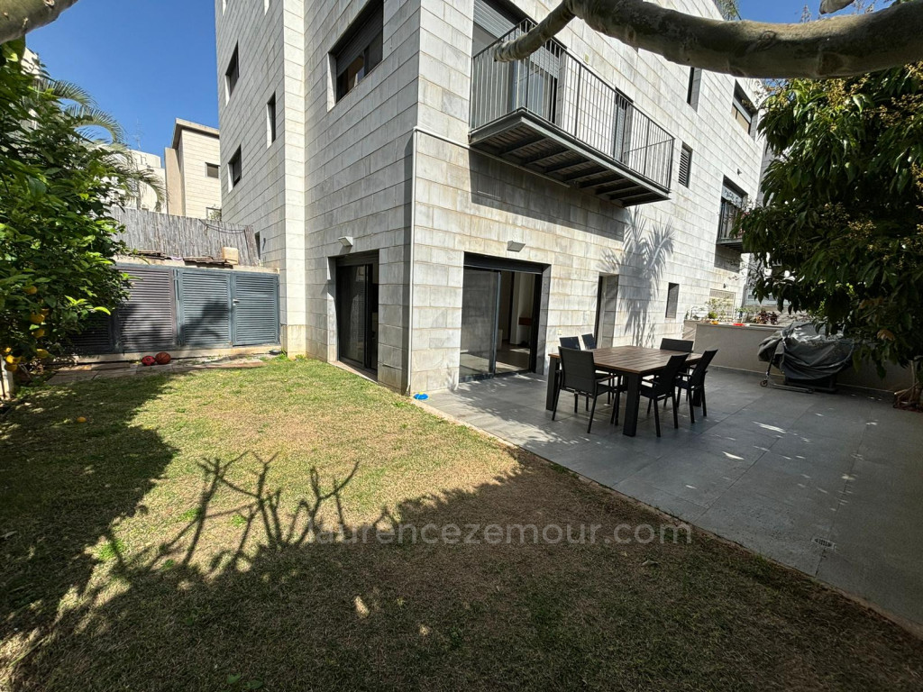 Apartamento garden 5 cômodos Raanana Est 60-IBL-1499