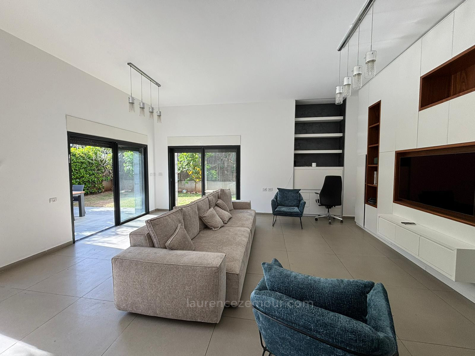 Apartamento garden 5 cômodos Raanana Est 60-IBL-1499