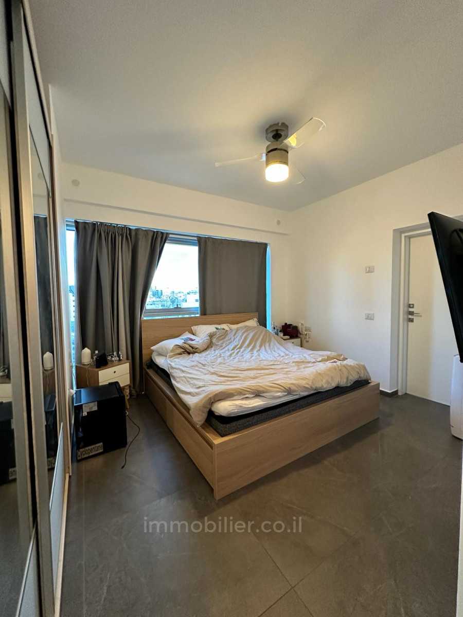 Apartamento 4 cômodos  Tel Aviv Florentine 601-IBL-10