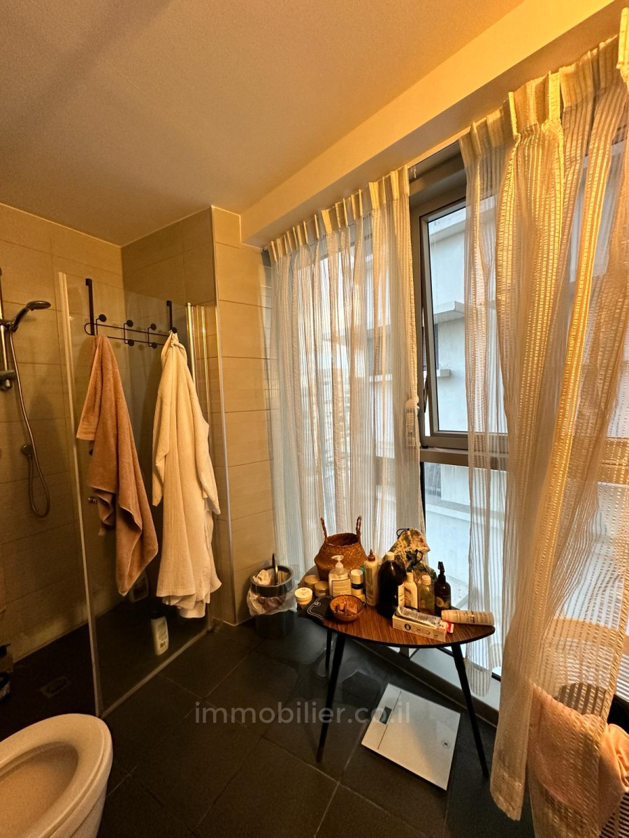 Apartamento 4 cômodos  Tel Aviv Florentine 601-IBL-10