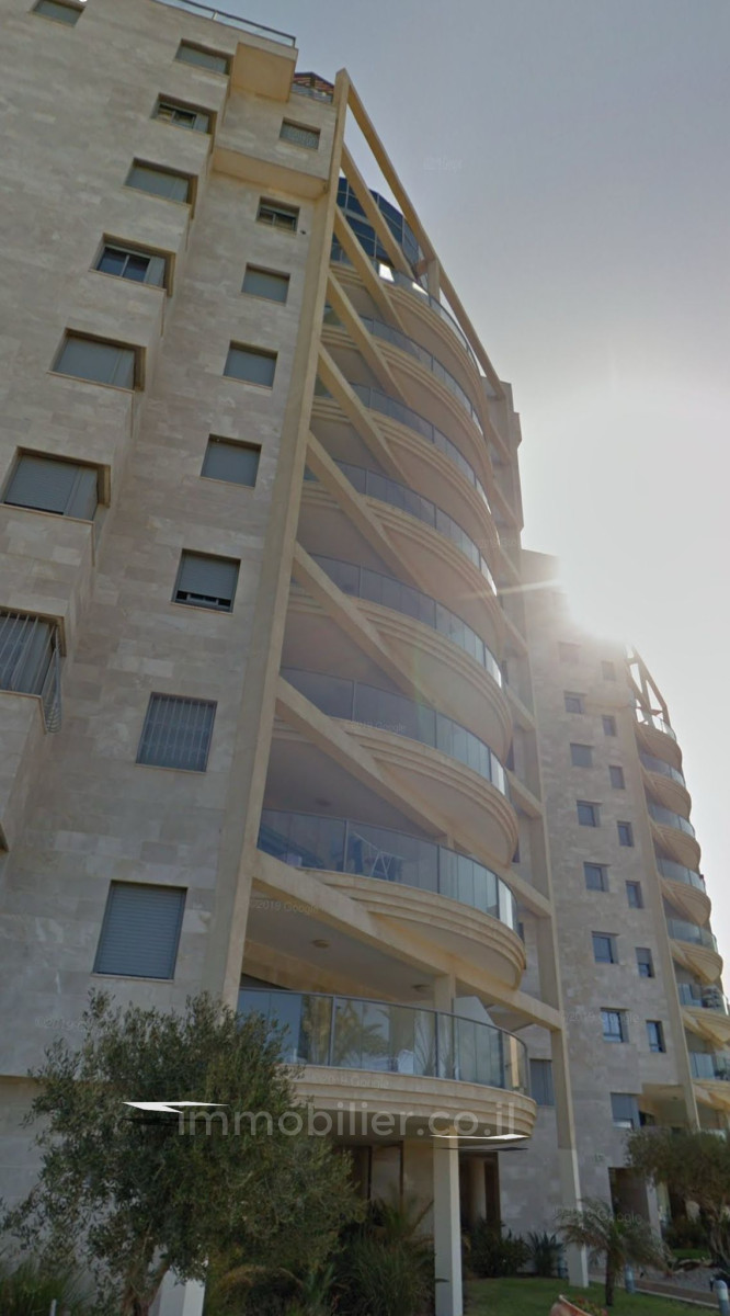 Cobertura 5 cômodos  Tel Aviv Ramat Aviv hadacha 601-IBL-4