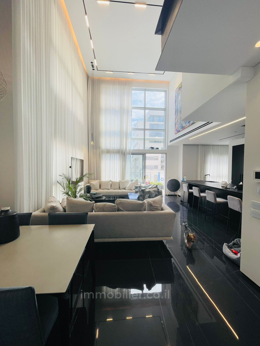 Duplex 6 cômodos  Tel Aviv Kohav Hazafon 601-IBL-8