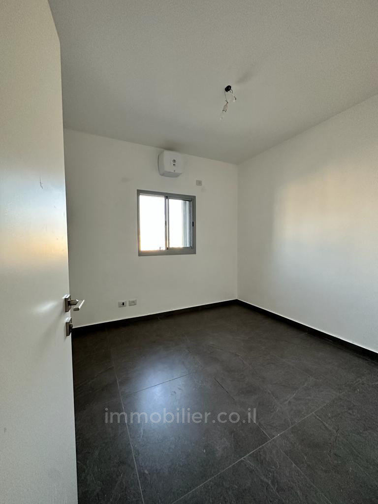 Apartamento 3 cômodos  Tel Aviv Florentine 601-IBL-9