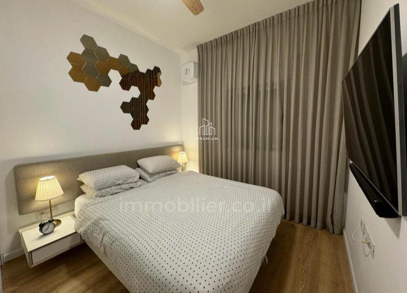 Apartamento 2.5 cômodos Tel Aviv Dizengof 627-IBL-19