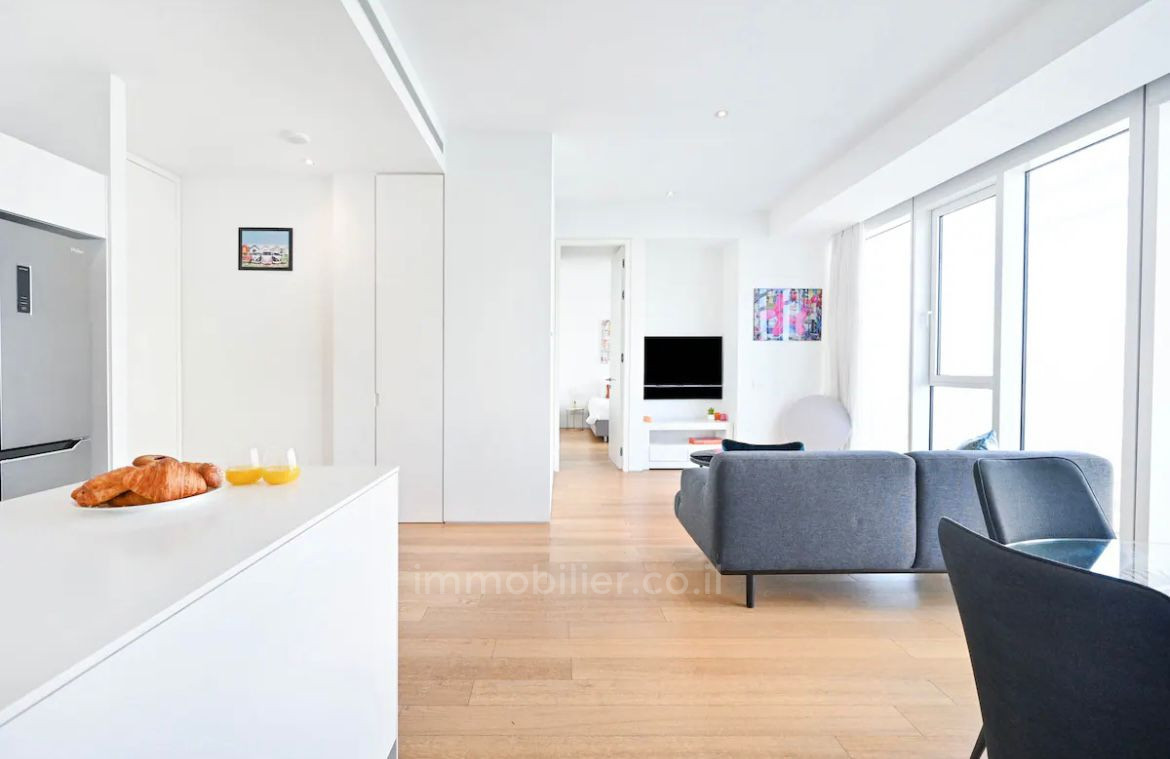 Apartamento 3 cômodos  Tel Aviv Lev Tel-Aviv 627-IBL-1