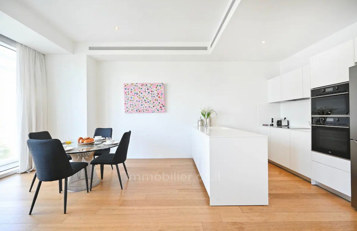 Apartamento 3 cômodos  Tel Aviv Lev Tel-Aviv 627-IBL-1