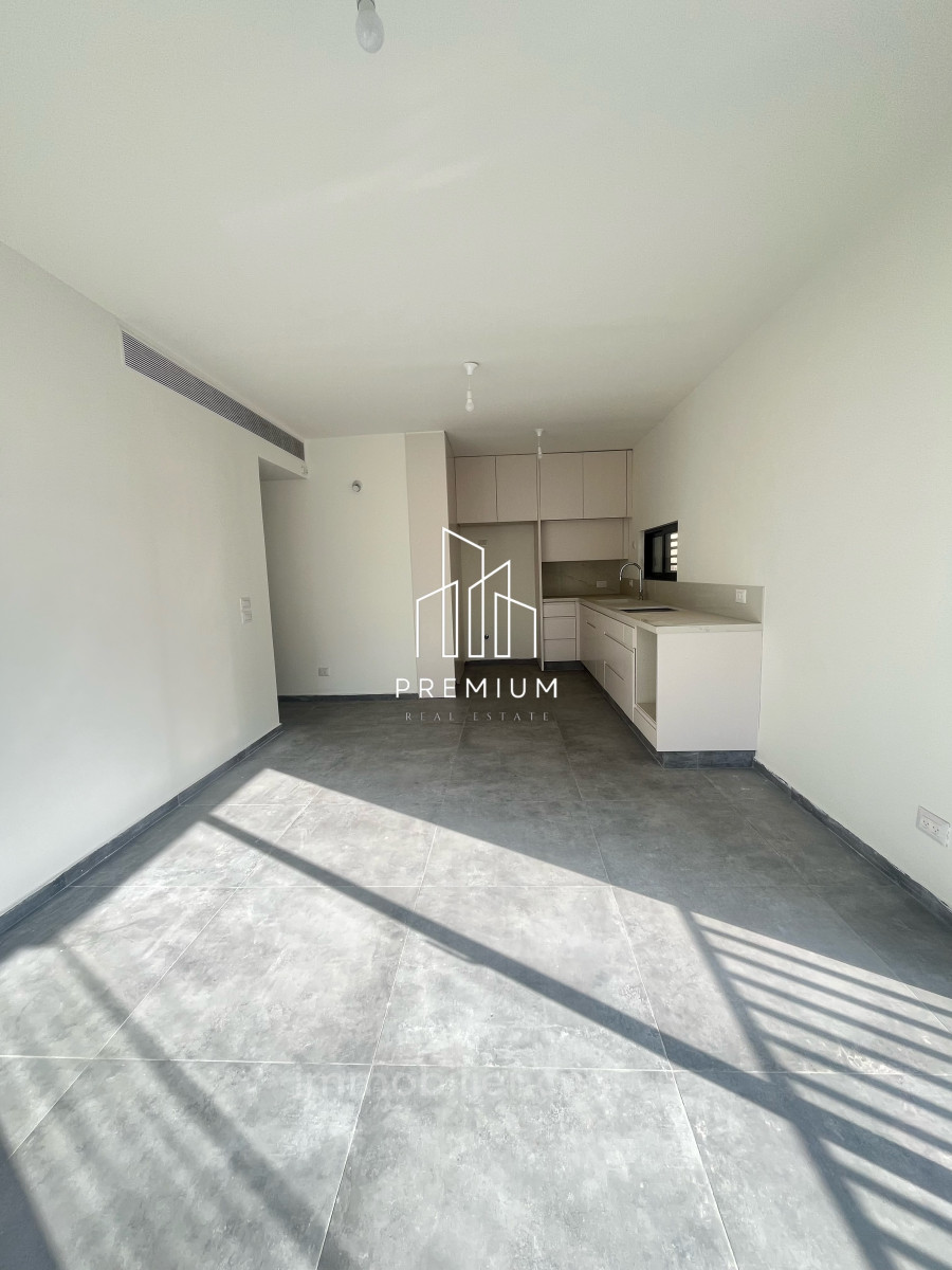 Apartamento 4 cômodos Tel Aviv Lev Tel-Aviv 627-IBL-20
