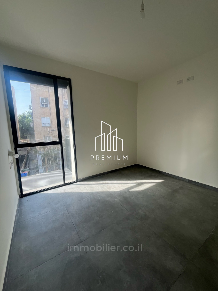 Apartamento 4 cômodos Tel Aviv Lev Tel-Aviv 627-IBL-20
