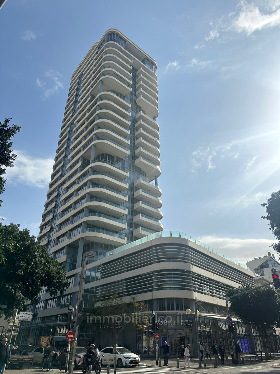 Apartamento 3 cômodos Tel Aviv Dizengof 627-IBL-22