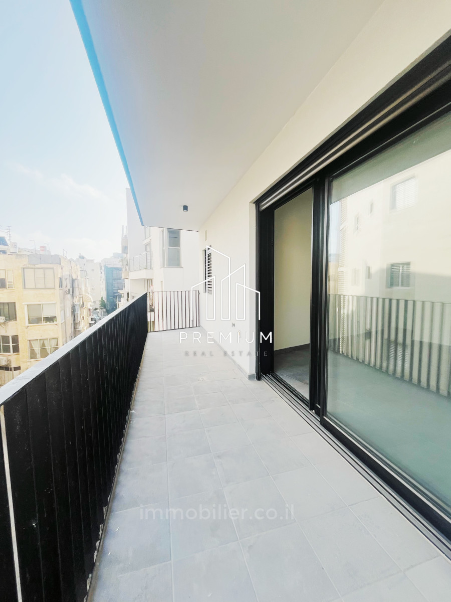 Apartamento 4 cômodos Tel Aviv Lev Tel-Aviv 627-IBL-23