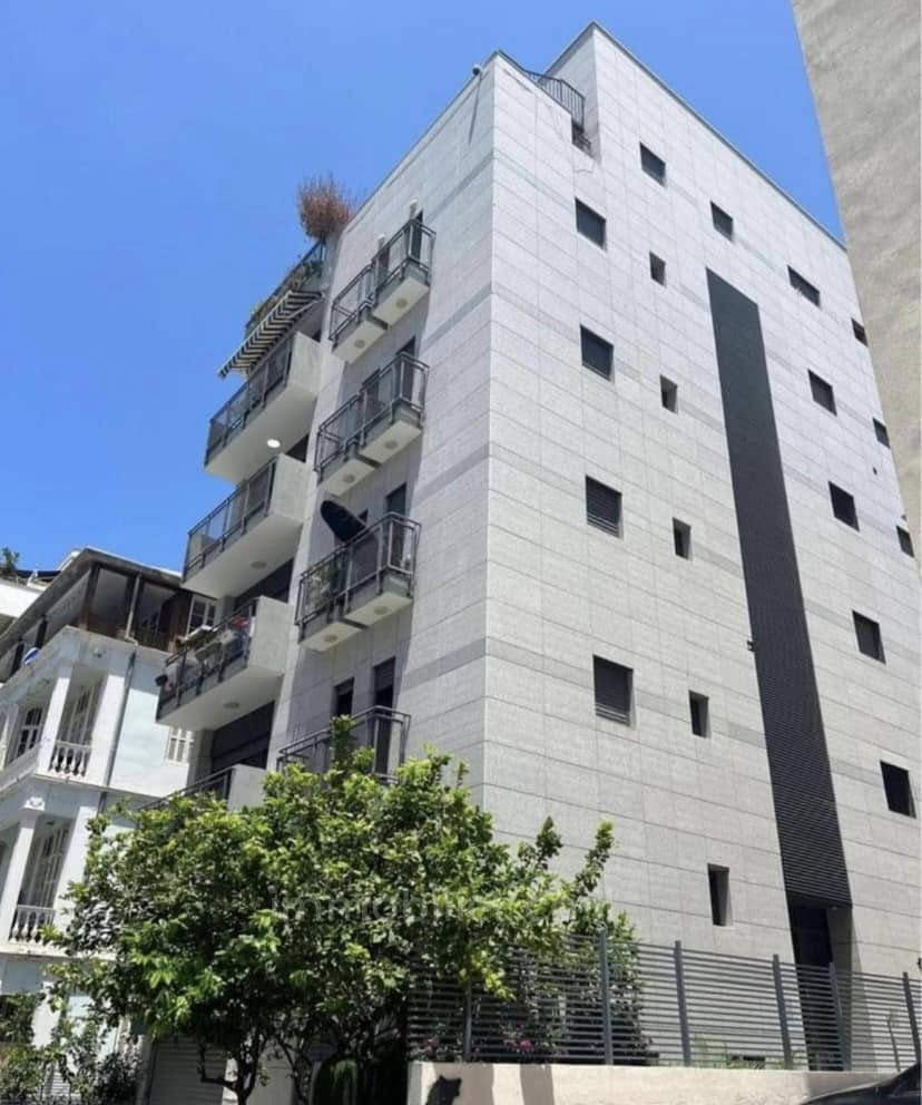 Apartamento 4 cômodos Tel Aviv Primeira linha de mar 627-IBL-24