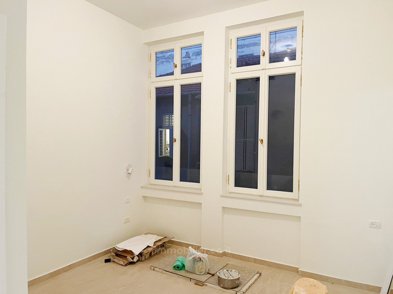 Casarão 3 cômodos Tel Aviv Primeira linha de mar 627-IBL-25