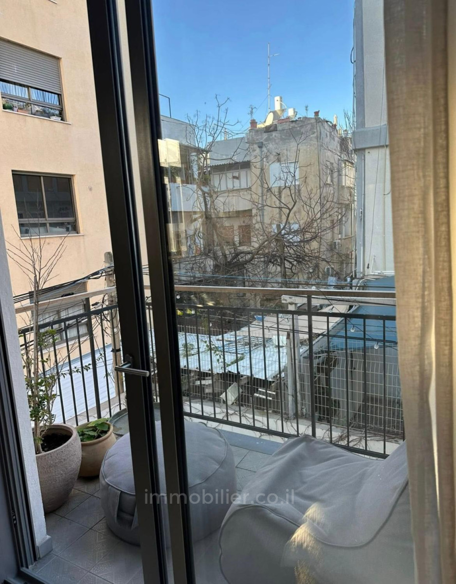 Apartamento 3 cômodos Tel Aviv Primeira linha de mar 627-IBL-29