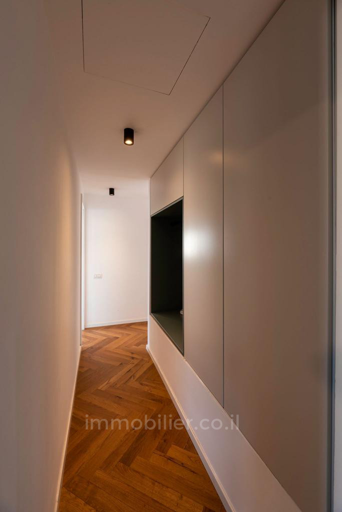 Apartamento 5 cômodos Tel Aviv Kerem Hatemanim 627-IBL-32