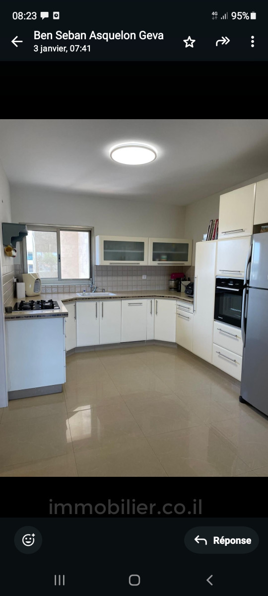 Apartamento 5 cômodos  Ascalão Afridar 634-IBL-6