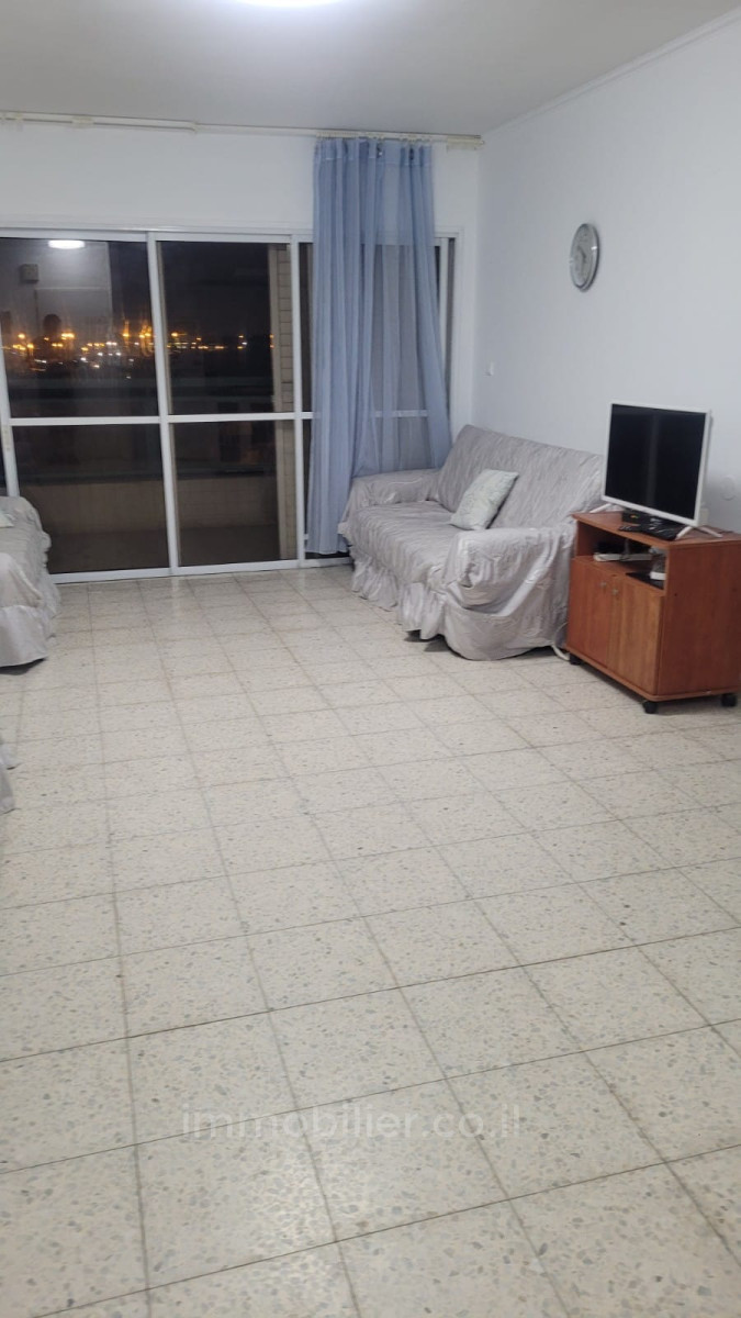 Apartamento 3 cômodos Ashdod Alef 634-IBL-9