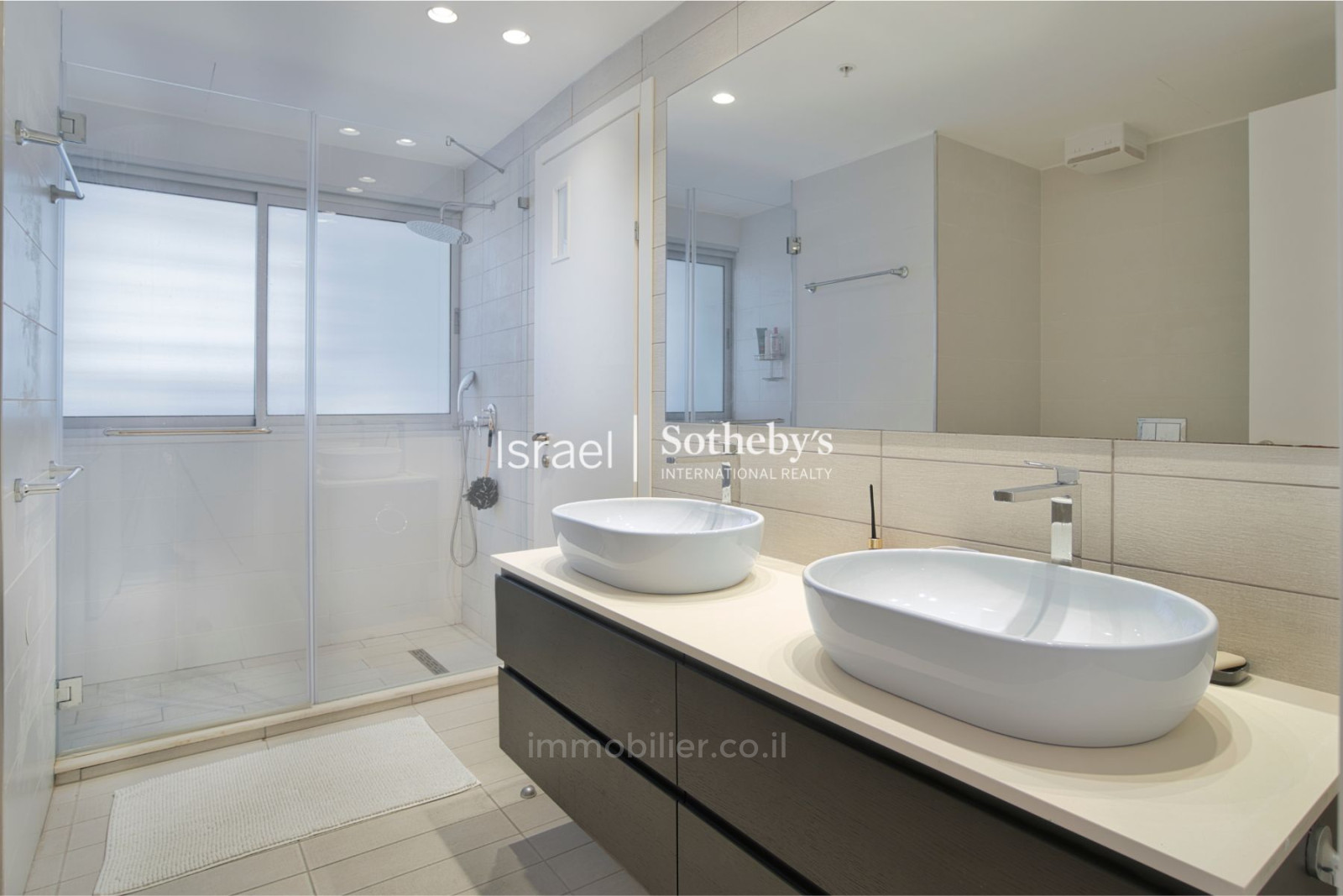 Apartamento 8 cômodos Netanya Netanya 651-IBL-54