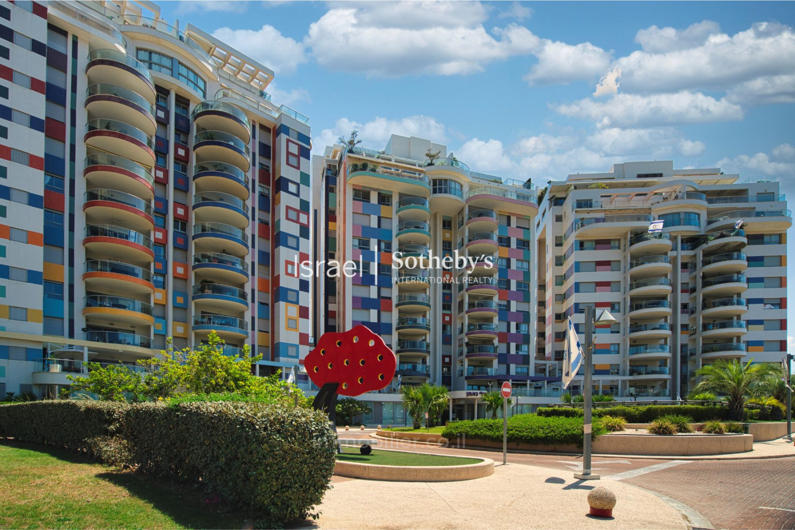 Apartamento 4 cômodos Tel Aviv Tsouk Beach 651-IBL-62