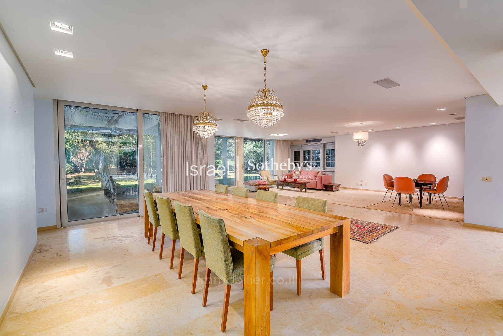 Casarão 10 cômodos Savion Savion 651-IBL-72