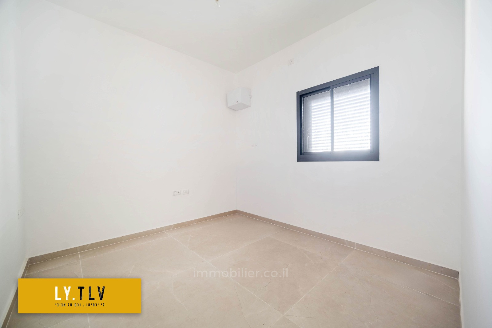 Apartamento 3 cômodos Tel Aviv tel aviv north 804-IBL-68