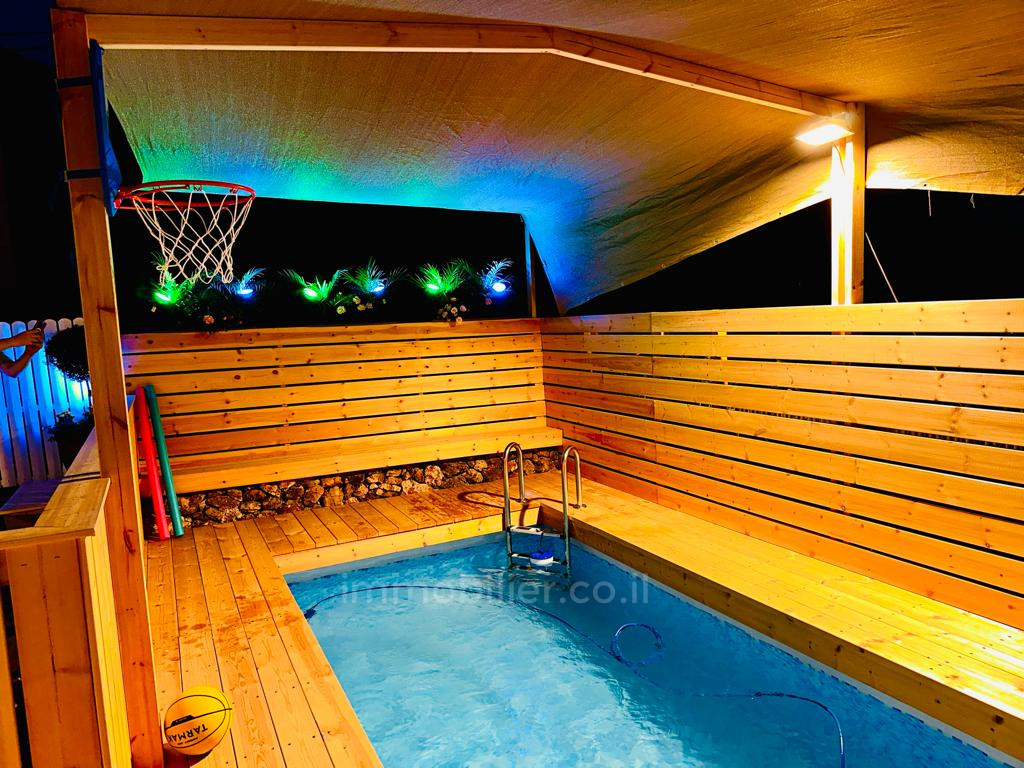 Casa de campo 9 cômodos Hadera Bairro Ha-Otsar 809-IBL-3